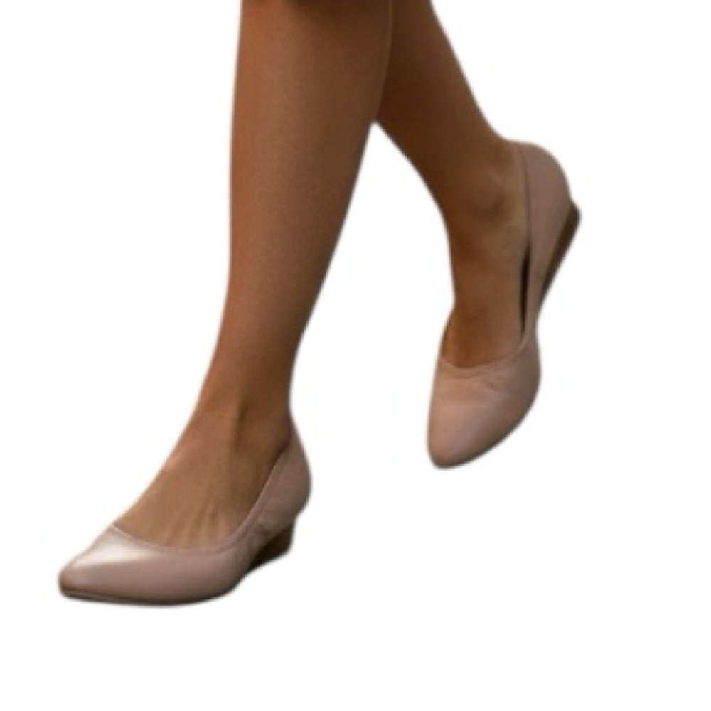 SUSINA Beige Leather Wedge Heels